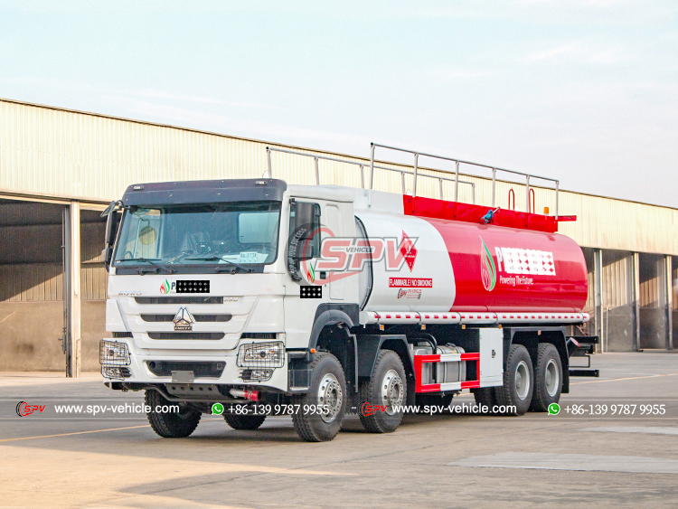 HOWO 8x4 Diesel Delivery Truck 30,000 Litres